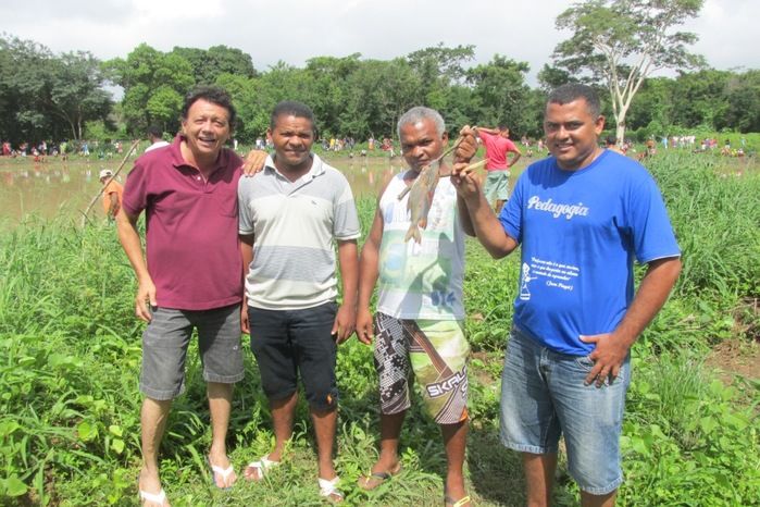 Pesca coletiva movimenta a Sexta-feira Santa em Agricolândia - Imagem 15