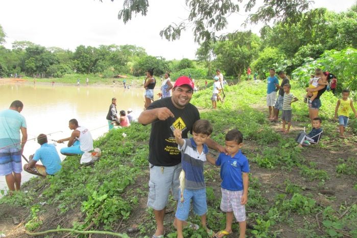 Pesca coletiva movimenta a Sexta-feira Santa em Agricolândia - Imagem 23