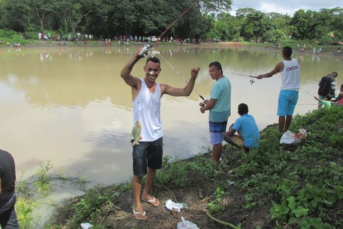 Pesca coletiva movimenta a Sexta-feira Santa em Agricolândia - Imagem 22