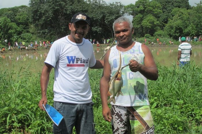 Pesca coletiva movimenta a Sexta-feira Santa em Agricolândia - Imagem 16