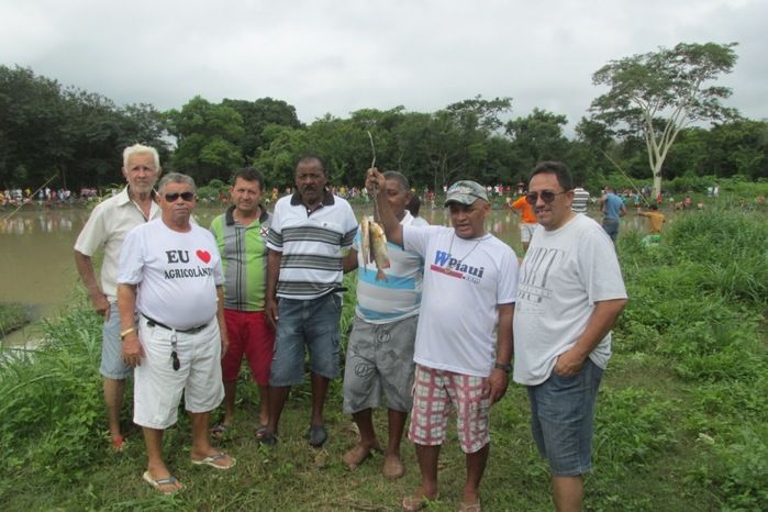 Pesca coletiva movimenta a Sexta-feira Santa em Agricolândia - Imagem 3