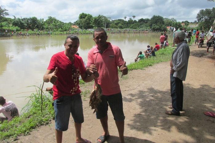 Pesca coletiva movimenta a Sexta-feira Santa em Agricolândia - Imagem 27