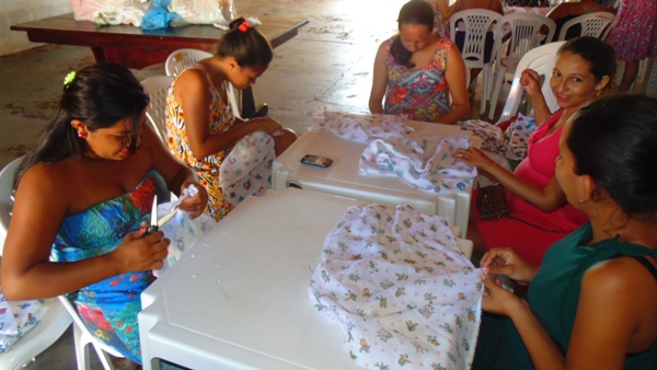Gestantes participam de curso de confecção de enxoval    - Imagem 2