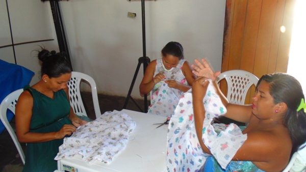 Gestantes participam de curso de confecção de enxoval    - Imagem 4