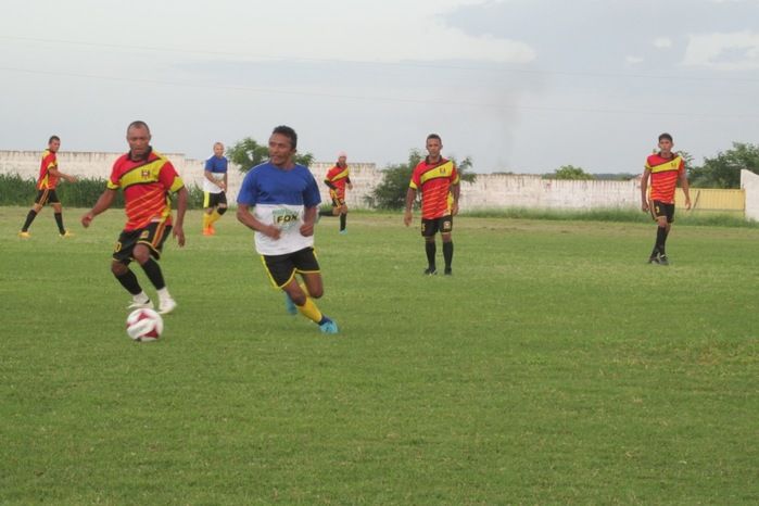 Demerval Lobão vence Barro Duro na abertura da copa dos quarentões  - Imagem 17