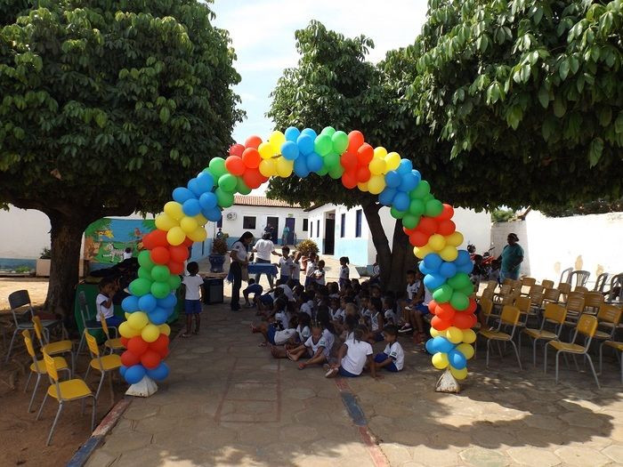 Alunos de Oeiras recebem livros didáticos e paradidáticos - Imagem 11