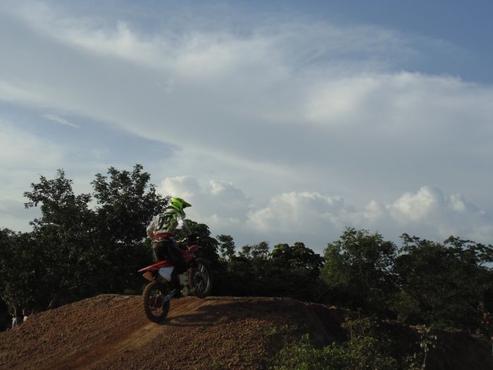 Confira os clicks do XV Moto Cross - Imagem 25