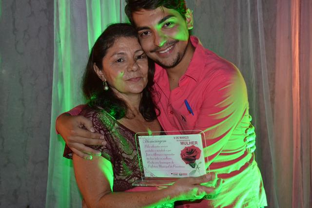 8 de março teve muita emoção e homenagens em Pimenteiras. Fotos  - Imagem 30