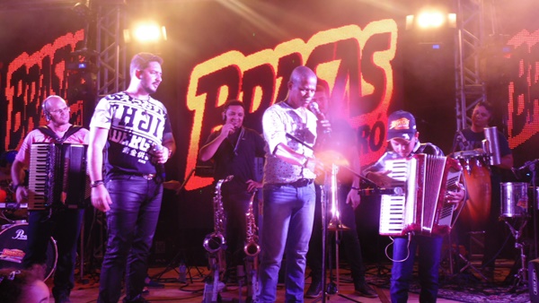 Público prestigia aniversario de 52 anos de Santo Inácio  - Imagem 61