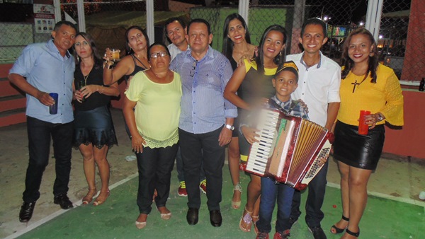 Público prestigia aniversario de 52 anos de Santo Inácio  - Imagem 66