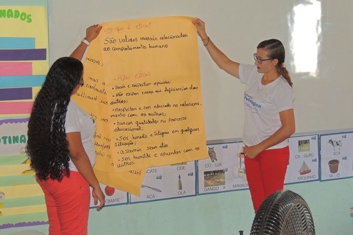 Professores do município participam de oficinas - Imagem 4