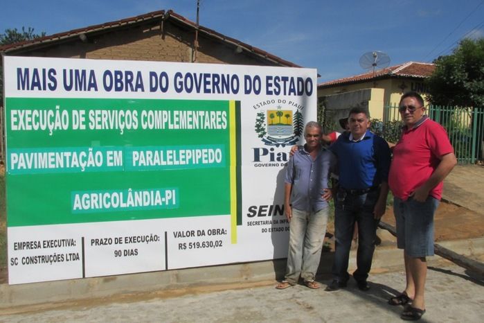 Prefeito Walter Alencar visita as Obras de Pavimentação  - Imagem 12