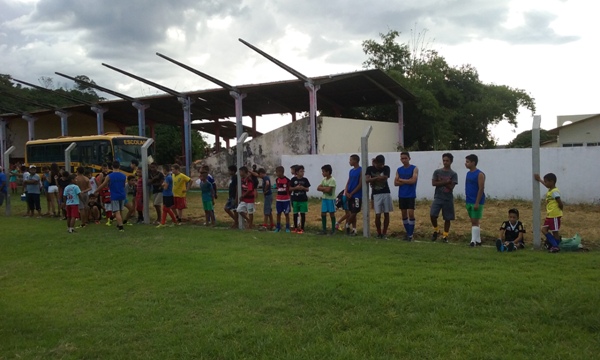 Escolinha de Futebol Semeando o Futuro fez primeiro Jogo Teste fora - Imagem 3