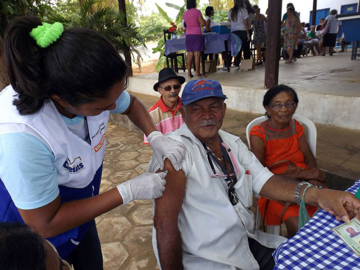 Prefeitura de Oeiras promove vacinação contra H1N1 - Imagem 35