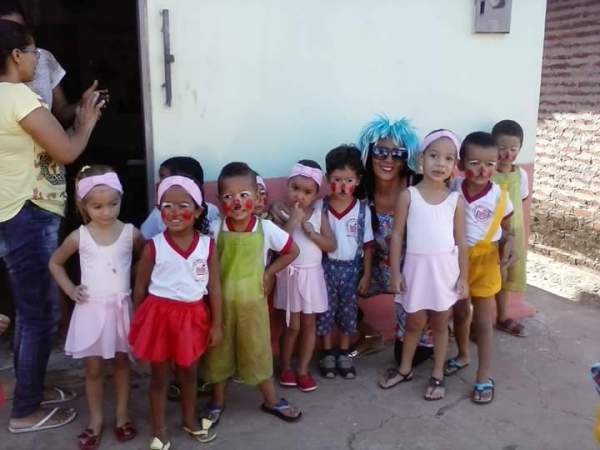 Alunos lembram datas comemorativas através de apresentações  - Imagem 22