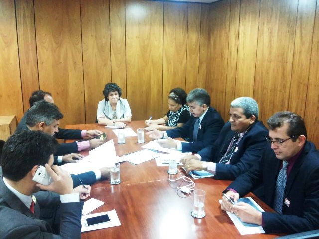 Prefeito Zé Resende pede obras em Brasília - Imagem 8