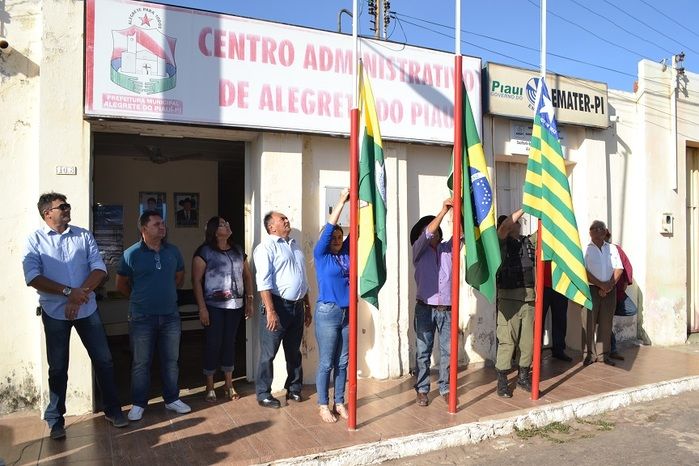 Alegretenses recebem presentes no 24º Aniversário da Cidade - Imagem 4