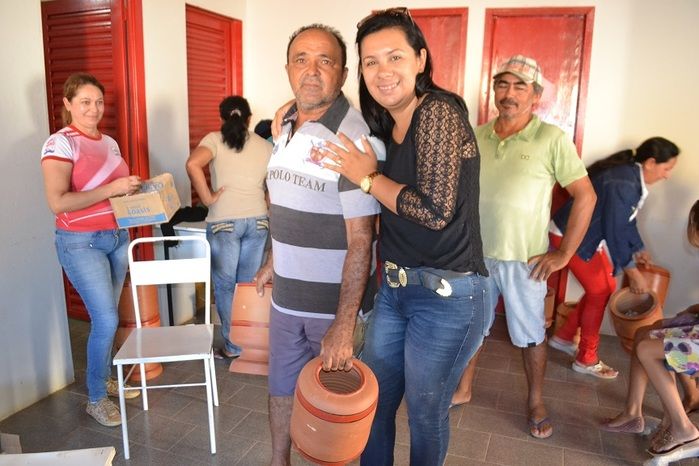 Alegretenses recebem presentes no 24º Aniversário da Cidade - Imagem 32