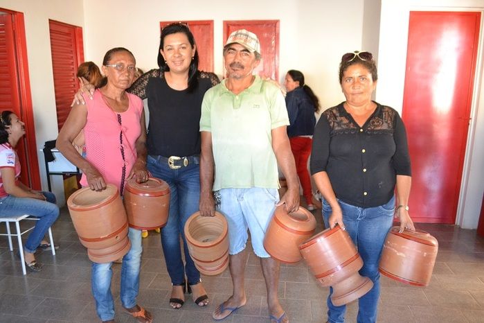 Alegretenses recebem presentes no 24º Aniversário da Cidade - Imagem 33