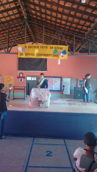 Alunos lembram datas comemorativas através de apresentações  - Imagem 15