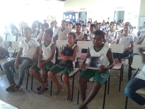 Alunos participam de palestra em Santo Inácio  - Imagem 5