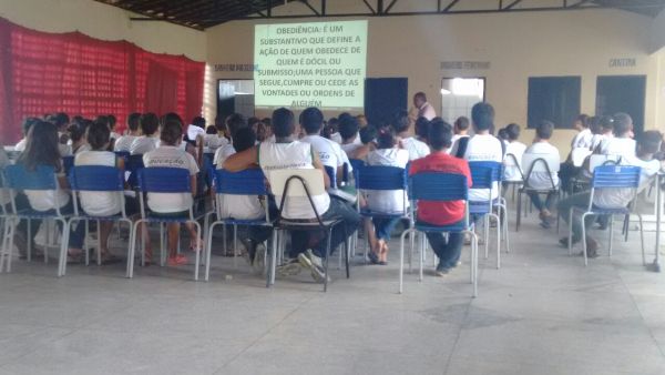Alunos participam de palestra em Santo Inácio  - Imagem 11
