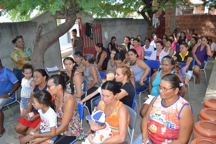 Alegretenses recebem presentes no 24º Aniversário da Cidade - Imagem 46