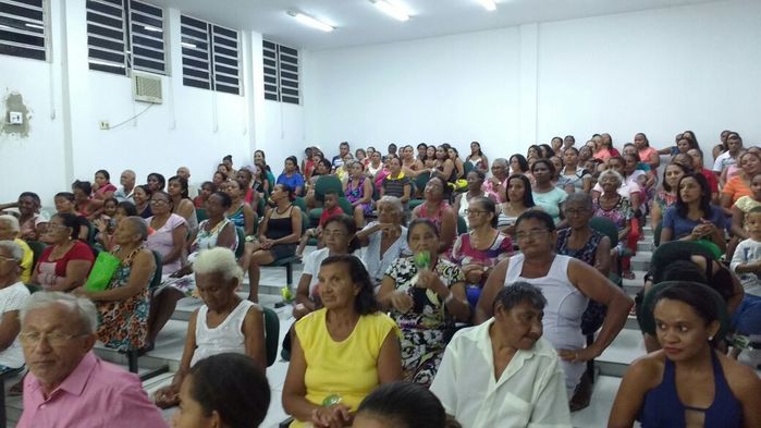 Prefeitura realiza festa em homenagem ao Dia da Mulher. - Imagem 8