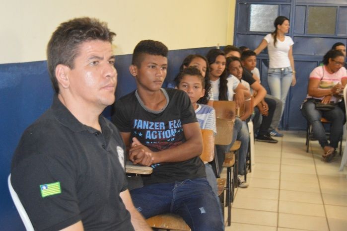 Equipe DEPRE realiza palestra preventiva contra drogas  - Imagem 27