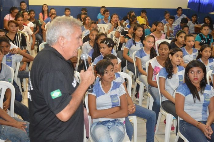 Equipe DEPRE realiza palestra preventiva contra drogas  - Imagem 37