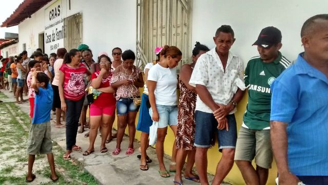 Prefeitura de BH começou a distribuição de 11 toneladas de feijão - Imagem 6