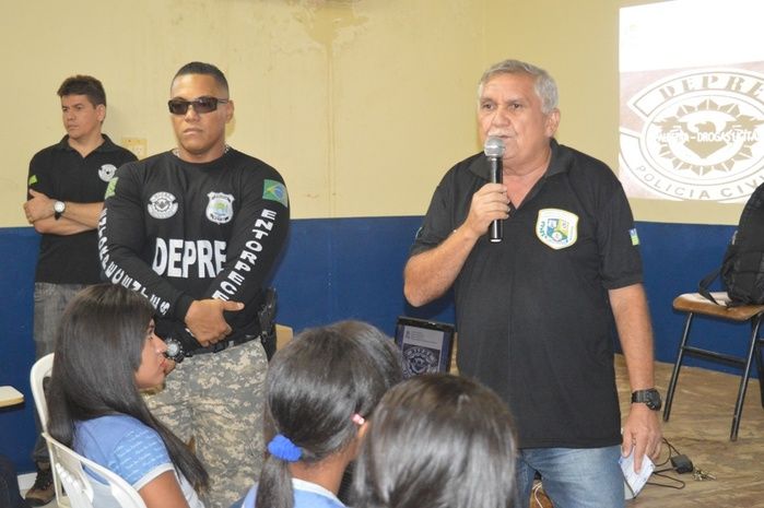 Equipe DEPRE realiza palestra preventiva contra drogas  - Imagem 13