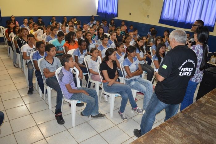 Equipe DEPRE realiza palestra preventiva contra drogas  - Imagem 6
