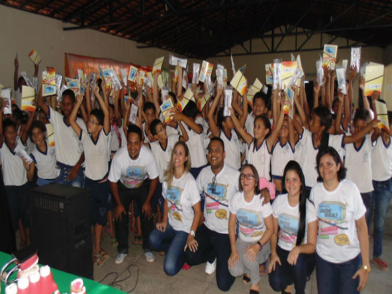 Alunos recebem orientações sobre saúde bucal em Santo Inácio 