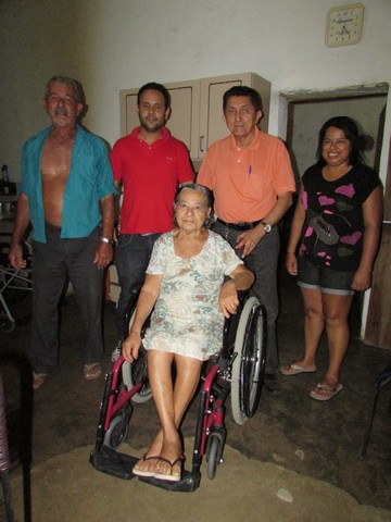 Prefeito Dr. Zé Maria Realiza Entrega Cadeiras de Rodas - Imagem 10