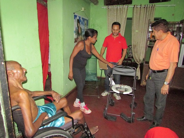 Prefeito Dr. Zé Maria Realiza Entrega Cadeiras de Rodas - Imagem 7