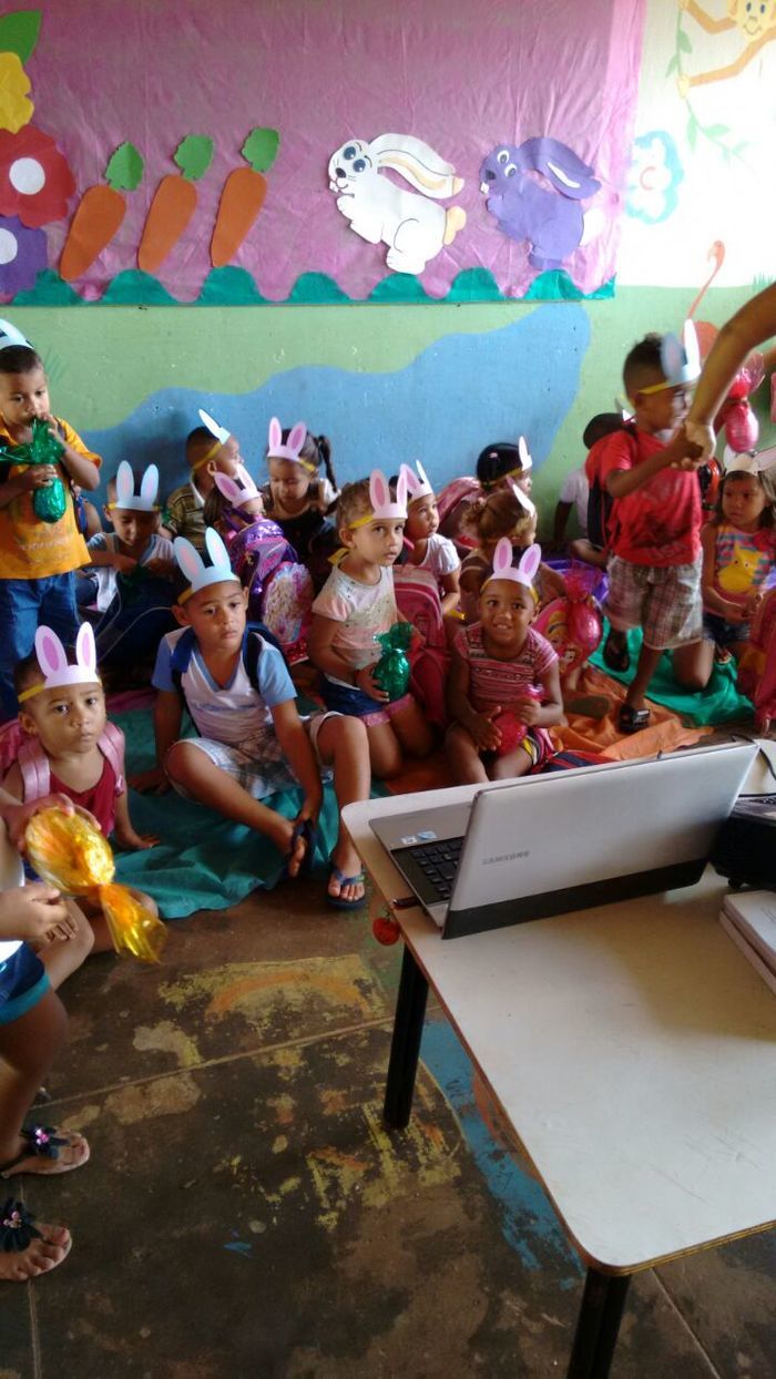 Escolas comemora Páscoa com a entrega de ovos de chocolate - Imagem 20