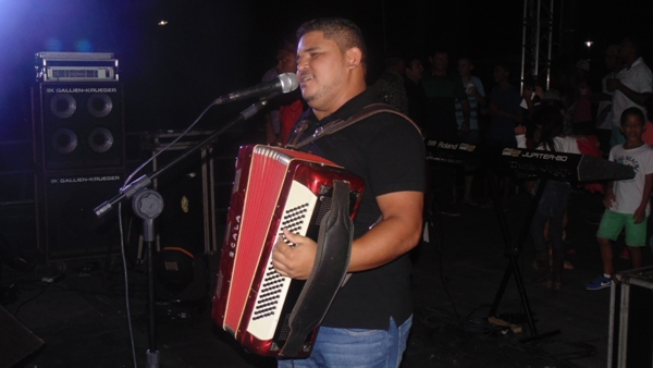 População prestigia evento cultural em Santo Inácio  - Imagem 66