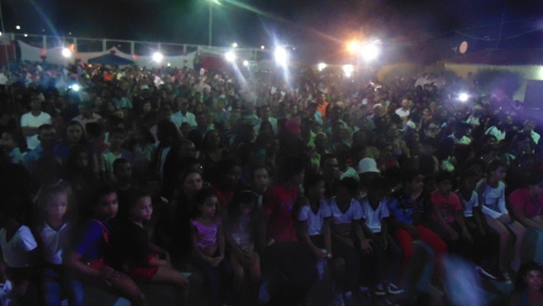 População prestigia evento cultural em Santo Inácio  - Imagem 44