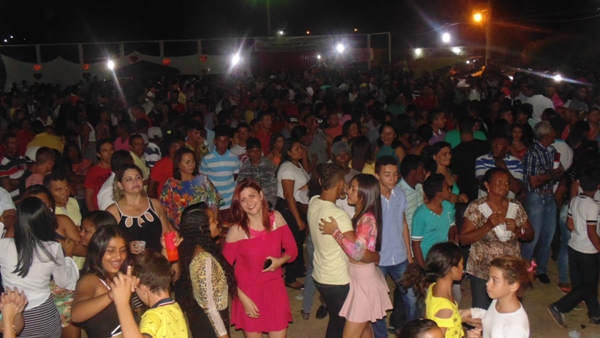 População prestigia evento cultural em Santo Inácio  - Imagem 82