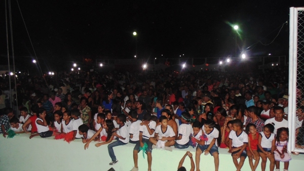 População prestigia evento cultural em Santo Inácio  - Imagem 25