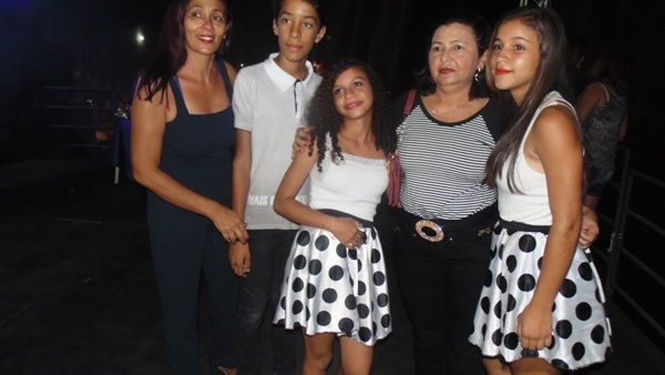 População prestigia evento cultural em Santo Inácio  - Imagem 27