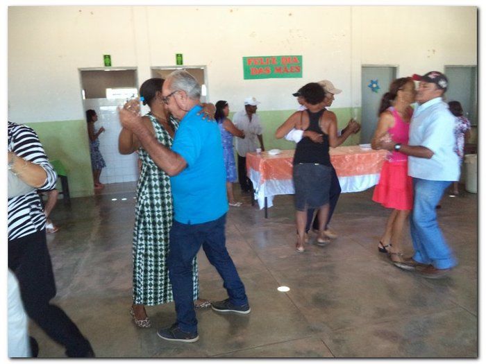 SEMTAC homenageia as Mães no Centro de Convivência - Imagem 10
