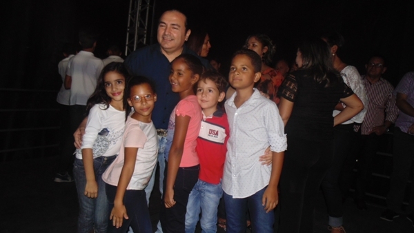 População prestigia evento cultural em Santo Inácio  - Imagem 42