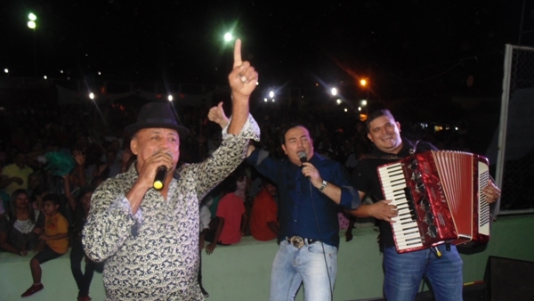 População prestigia evento cultural em Santo Inácio  - Imagem 72