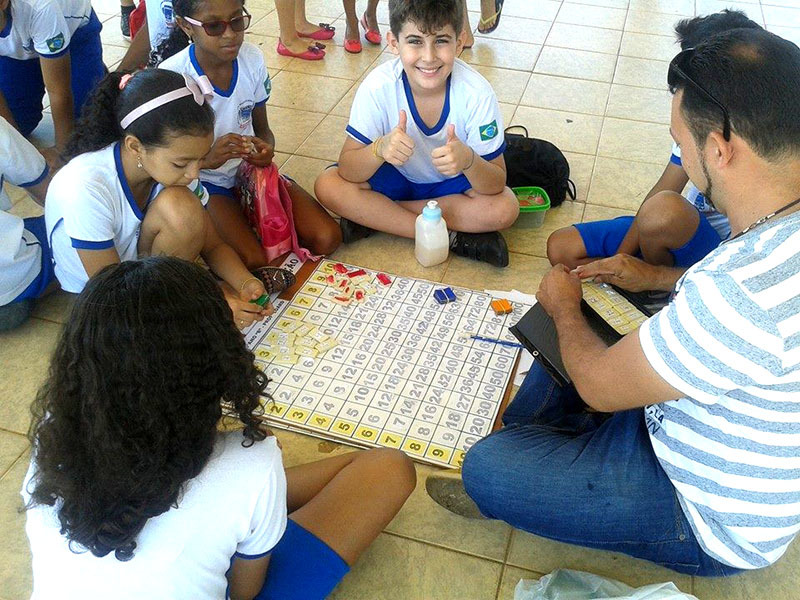 Projeto ensina matemática para alunos de Oeiras