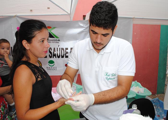 Município realiza festa em comemoração ao dia das mães - Imagem 57