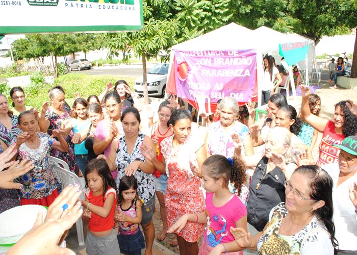 Município realiza festa em comemoração ao dia das mães - Imagem 66