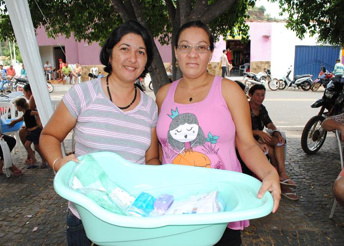 Município realiza festa em comemoração ao dia das mães - Imagem 88