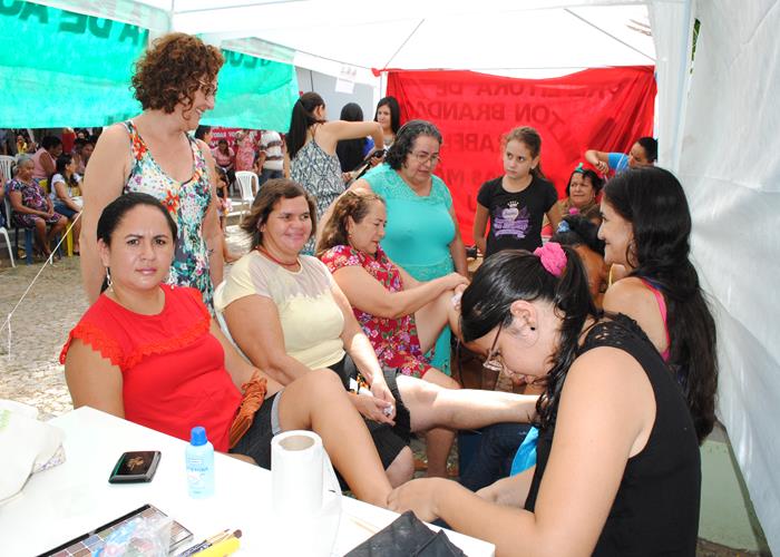 Município realiza festa em comemoração ao dia das mães - Imagem 74